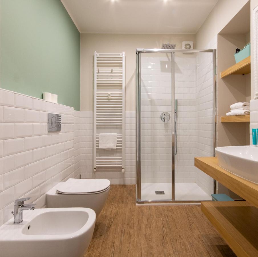 Aqualago Casa Vacanze Apartment E แวร์บาเนีย ภายนอก รูปภาพ